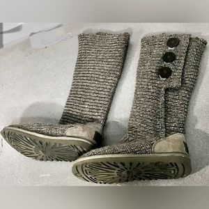 LikeNew Ugg Classic Cardy Gray SweaterKnit KneeHigh Button-Up Foldover Boots Sz6